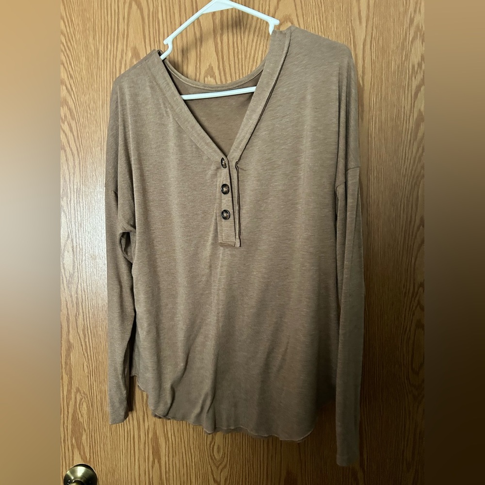 BUNDLE of 2 Maternity shirts (Small)